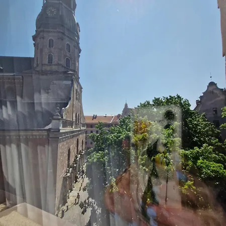 Old Next To St Peters Church 公寓 *