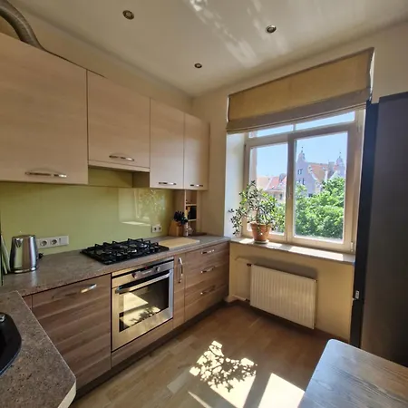 Old Next To St Peters Church Апартаменти